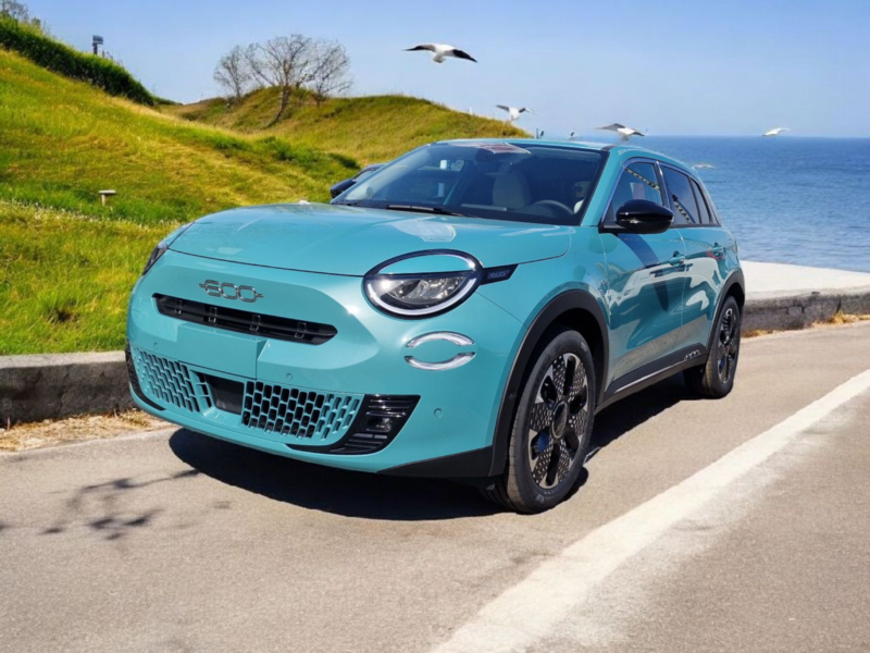 Der Fiat 600 Elektro und Hybrid